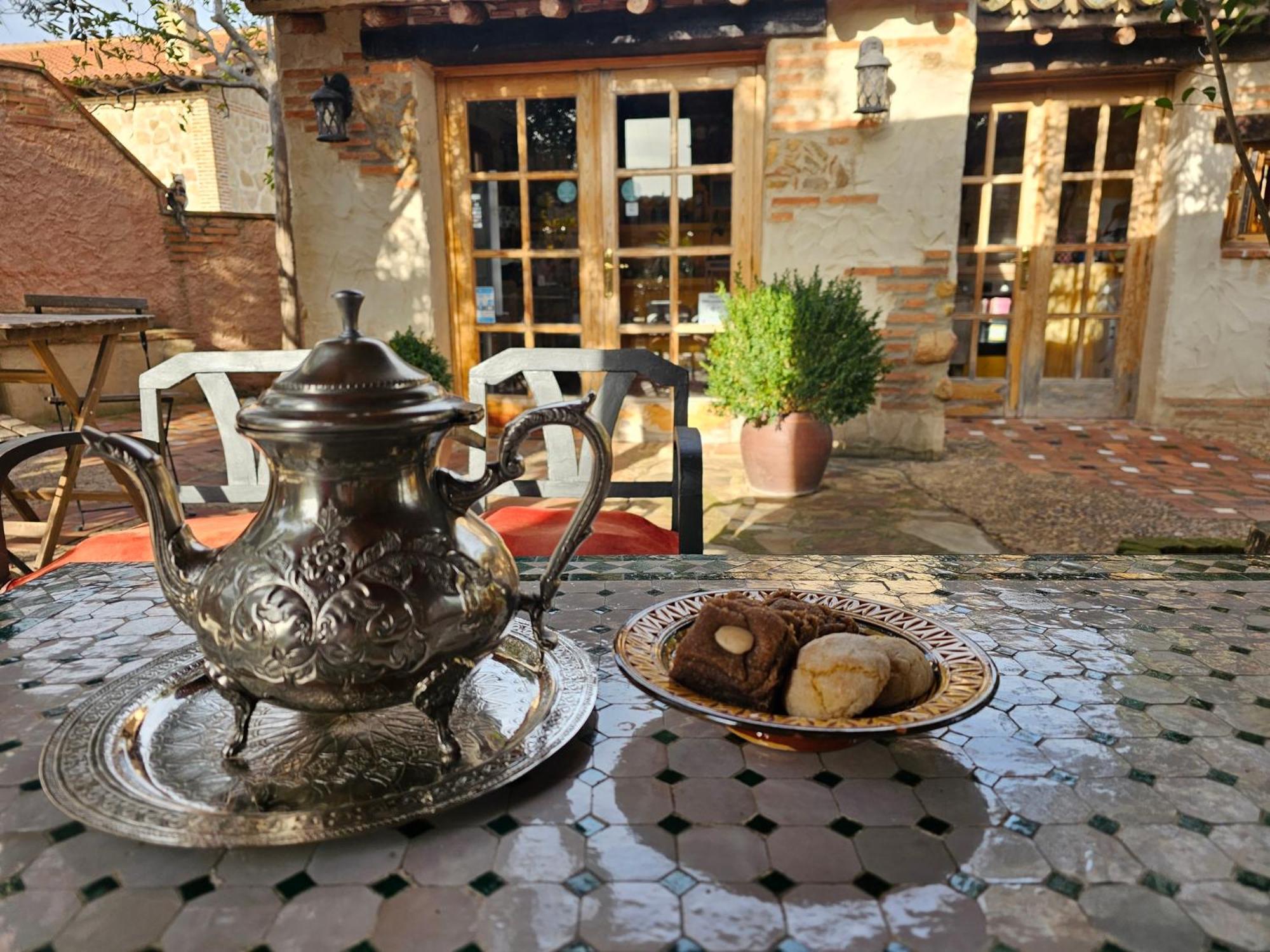 Beautiful Alamedas - Una Casa Rural Con Una Historia Unica Castronuno Exterior foto
