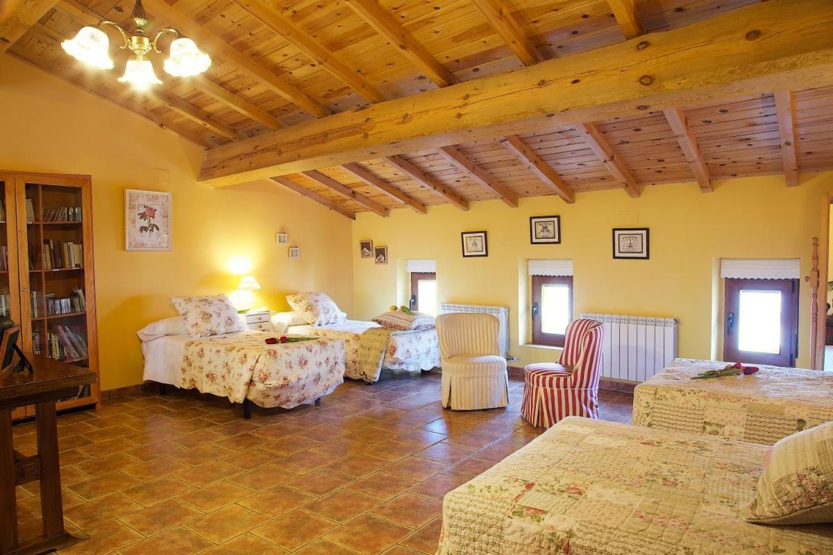 Beautiful Alamedas - Una Casa Rural Con Una Historia Unica Castronuno Exterior foto