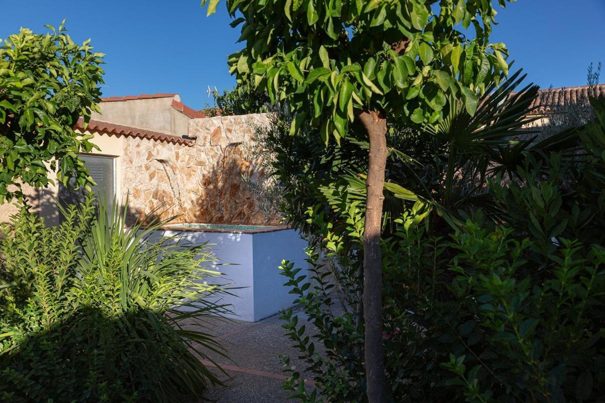 Beautiful Alamedas - Una Casa Rural Con Una Historia Unica Castronuno Exterior foto